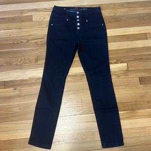 High waisted skinny jeans with five buttons